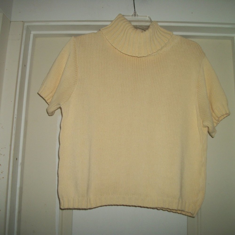 COTTAGECORE COUNTRY CREAMY YELLOWISH SWEATER ONE S
